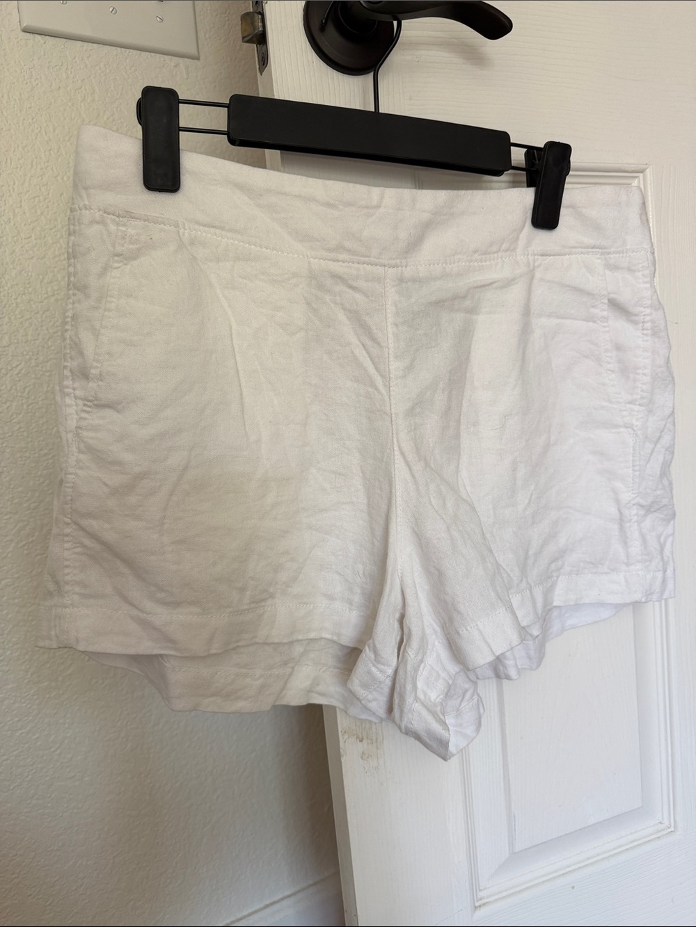 ✨ Vintage Gap Women's White Linen Blend Casual Shorts